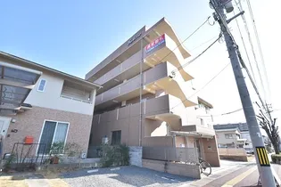 フロントハウス阿賀南【2階】の外観