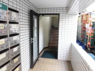 山田ビル【2階】の地図