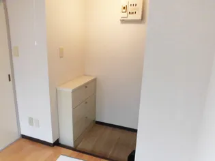 山田ビル【2階】の玄関