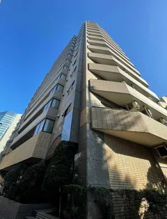 東京都目黒区青葉台3【マンション】の外観