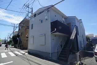 ラフェリオ上鶴間【2階】の外観