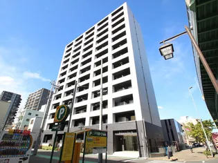 ラ・ヴィ・アン・ロ-ズ【7階】の外観