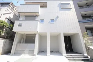 プティメゾン【2階】の外観