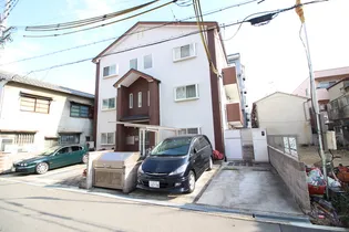 Limone【3階】の外観