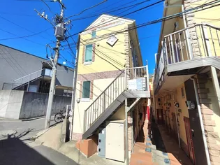 ユナイト生麦コルシカの丘【1階】の外観