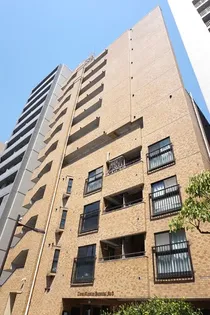 ライオンズマンション初台第3【6階】の外観