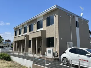 クレストール泉中央の画像