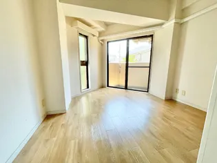 アーバンヒルズ多摩永山【2階】の外観