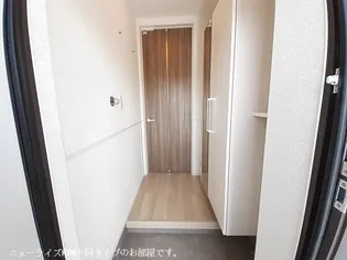 リヴィエール清武 II【1階】の玄関