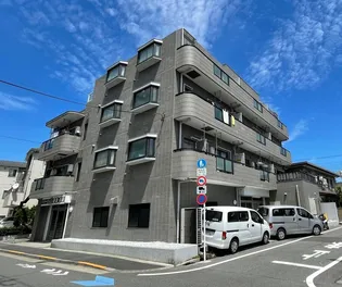 東京都大田区本羽田3【マンション】の外観