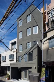 SU2472【3階】の外観