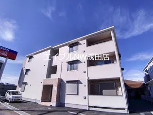 C'EST LA VIEの画像