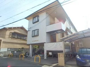 クインズコート【2階】の外観