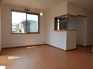 パナハイツクオーレB棟【1階】の居間