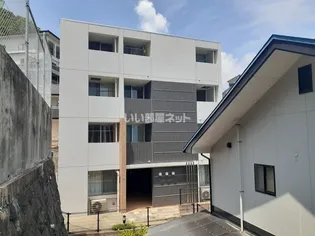 ラルジュ イズミ【2階】の外観