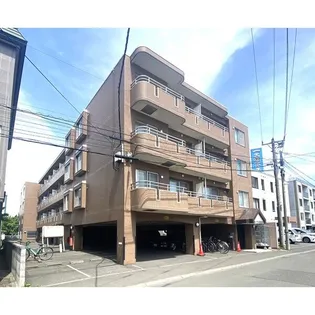 メープル桑園駅の画像