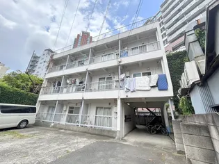 三軒茶屋荘【2階】の外観