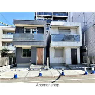 東京都新宿区北新宿4【一戸建】の外観