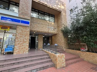 ライオンズマンション青葉通【4階】の外観