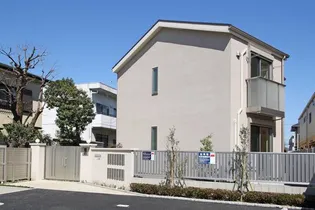 東京都調布市上石原1【一戸建】の外観