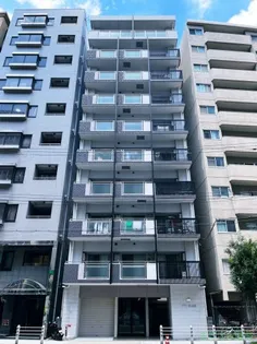 ブラン靭公園【4階】の外観