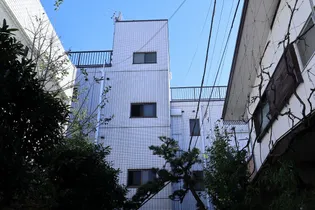 代々木フラット【3階】の外観