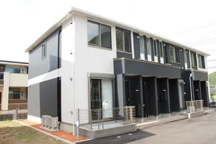 ルル ハレレア【2階】の外観