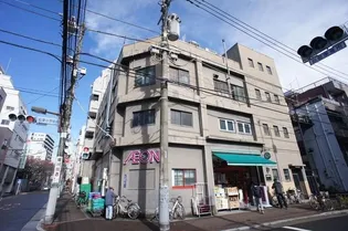 鉄鋼ハウス【2階】の外観