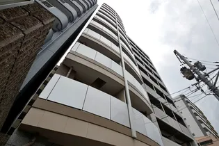 広島県広島市中区西白島町【マンション】の外観
