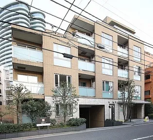 東京都港区南青山2【マンション】の外観