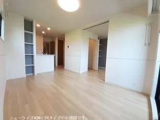 リヴィエール清武 II【1階】の居間