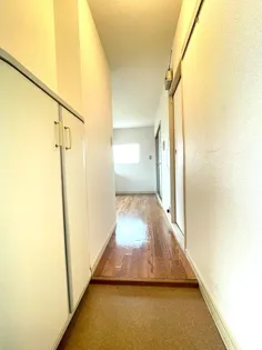 フレグランスAKI【2階】の玄関