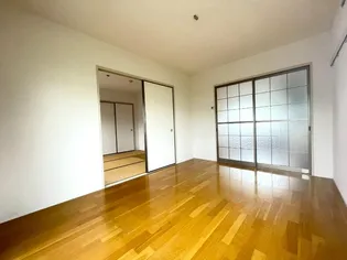 フレグランスAKI【2階】の内装