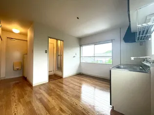 フレグランスAKI【2階】の居間