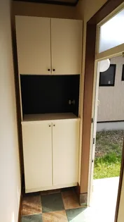 ディズニーカスタム B棟【1階】の玄関