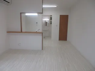 サクラメントハウス21【1階】の居間