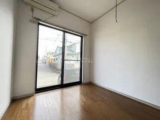 アークエステート25【2階】の居間