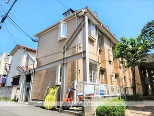 パンシオン国領【1階】の外観