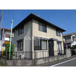 埼玉県坂戸市鶴舞4【一戸建】の外観