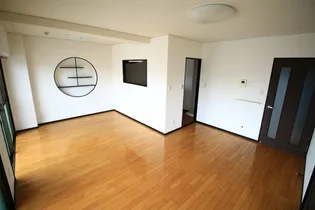 ガーデンヒルズ城南V【5階】の外観