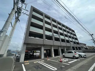 フリューゲル年見の画像