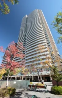 東京都新宿区河田町【マンション】の外観