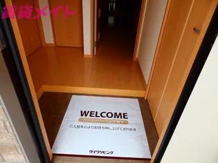 フジコーコ波木 A【1階】の玄関