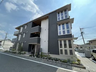 トリシア田中【3階】の外観