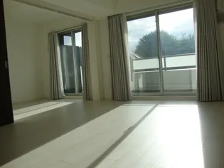 レーベン町田FRONT TRRACE【3階】の外観