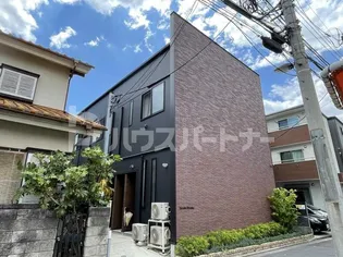 ハウスブルックス【2階】の外観