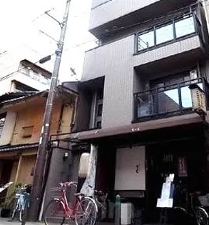 アンリービル【2階】の外観