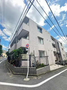 エスタ梅ヶ丘【1階】の外観