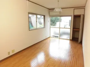 荘野ハイツ【1階】の居間