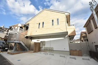 女性限定 コンフォール南太田【2階】の外観